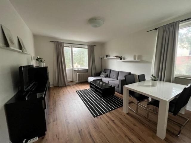 Apartmán Flatin Erbjuder Laegenheter I Soedra Stockholm Exteriér fotografie