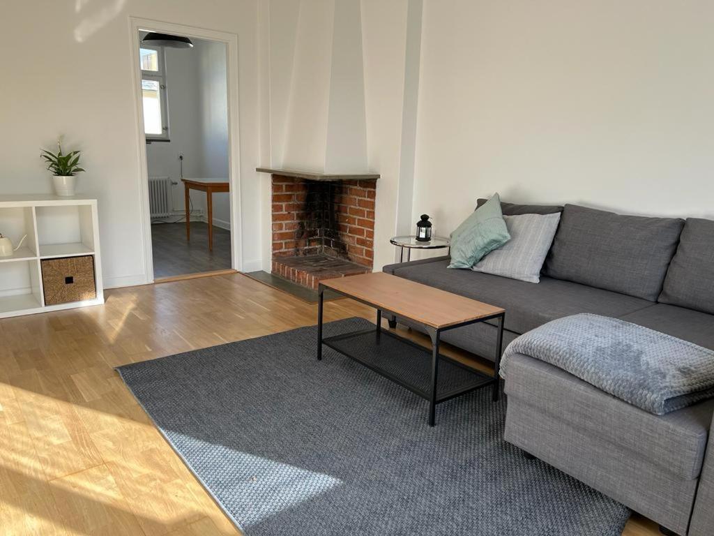 Apartmán Flatin Erbjuder Laegenheter I Soedra Stockholm Exteriér fotografie