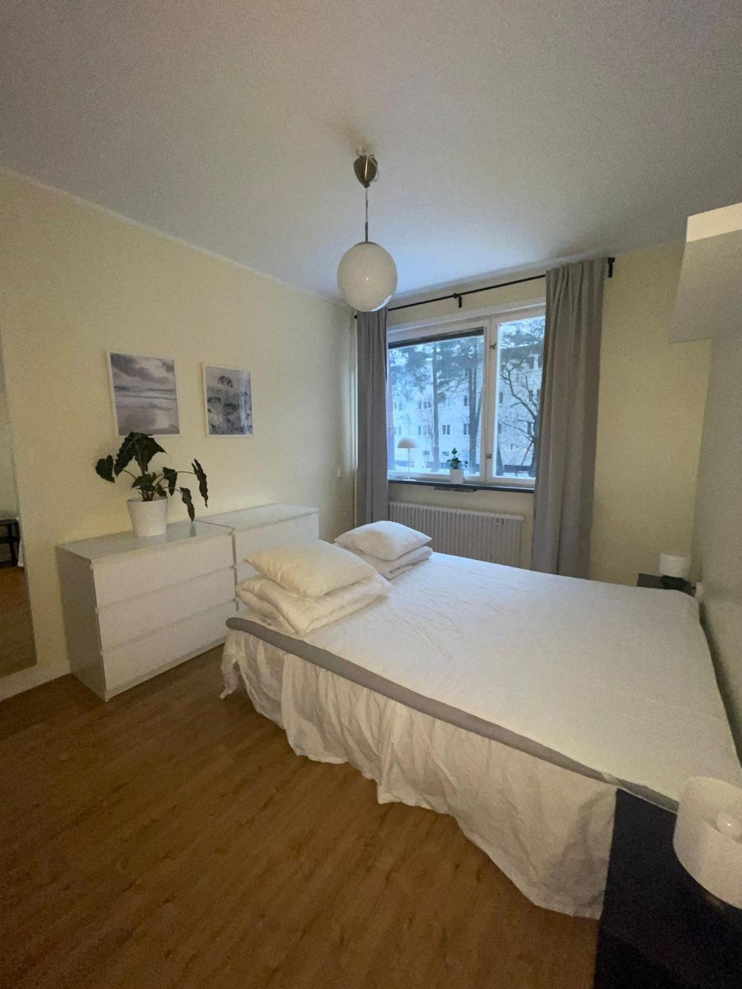 Apartmán Flatin Erbjuder Laegenheter I Soedra Stockholm Exteriér fotografie