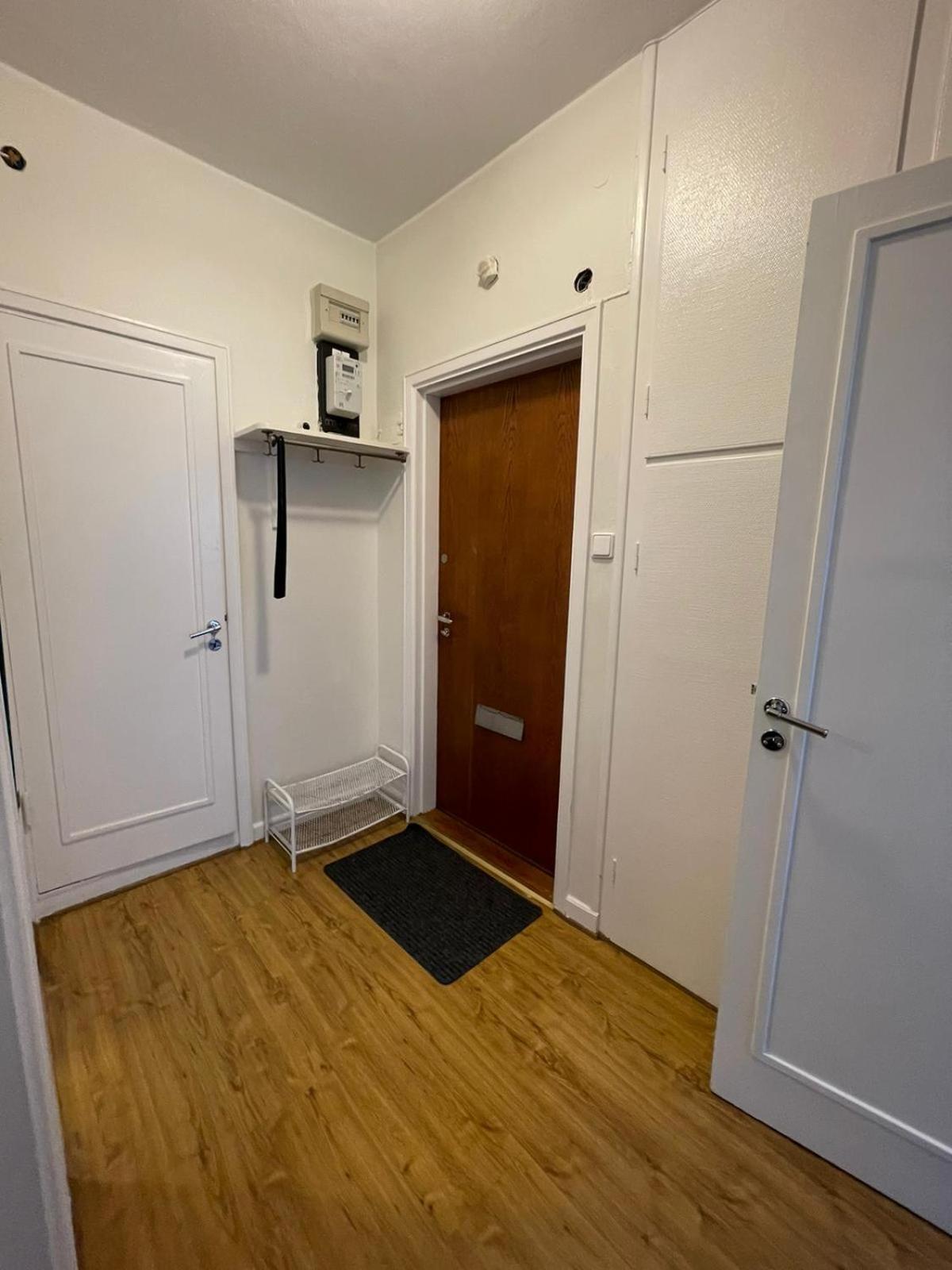 Apartmán Flatin Erbjuder Laegenheter I Soedra Stockholm Exteriér fotografie