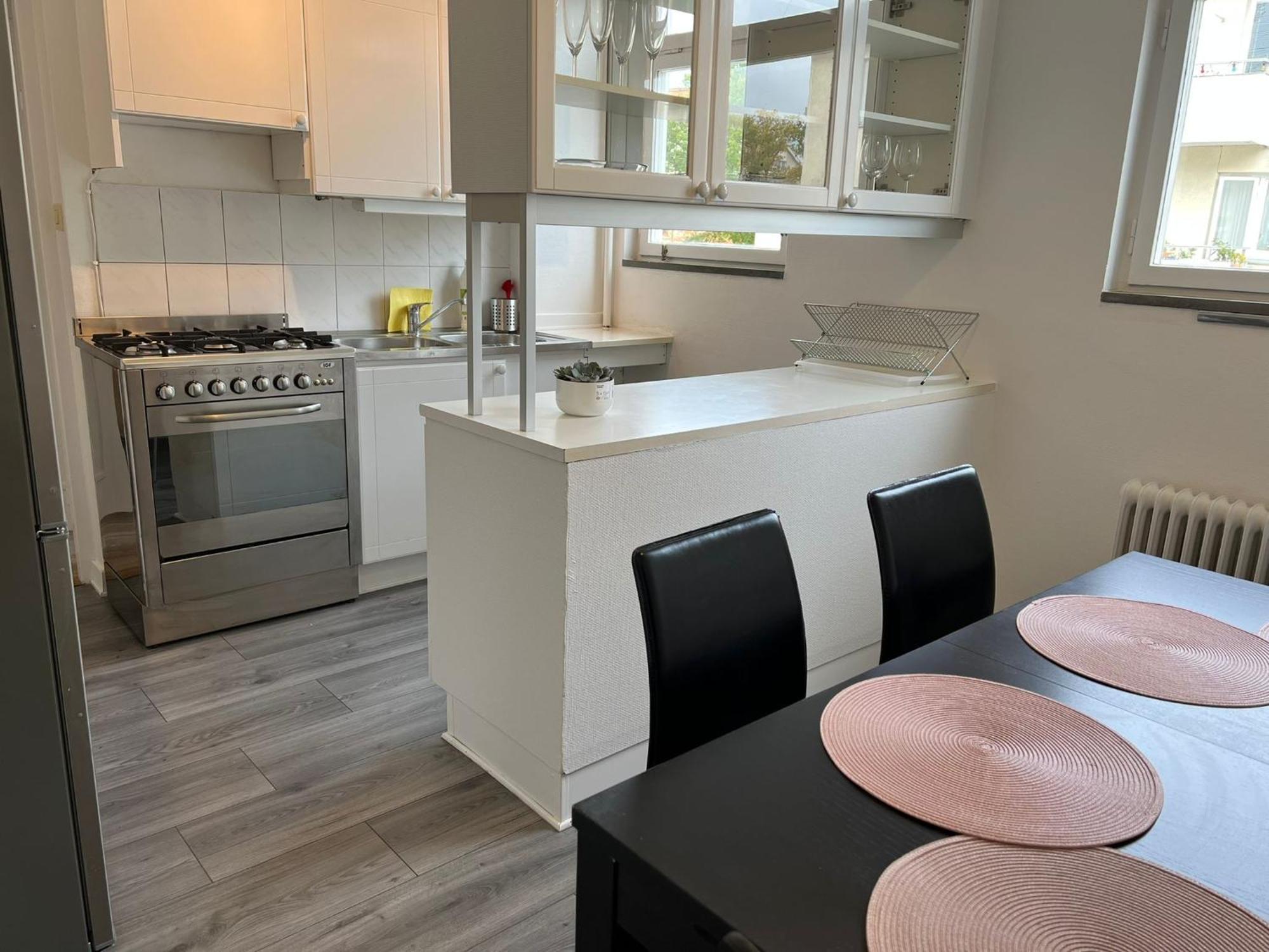 Apartmán Flatin Erbjuder Laegenheter I Soedra Stockholm Exteriér fotografie