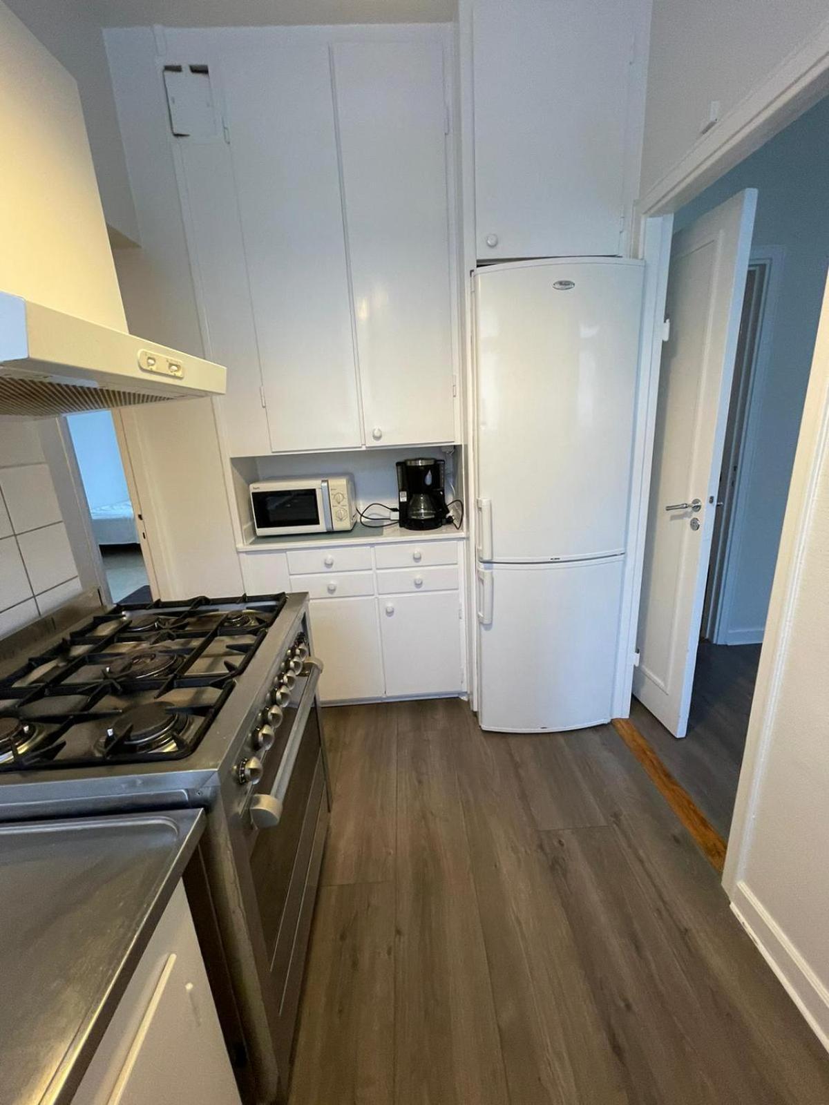 Apartmán Flatin Erbjuder Laegenheter I Soedra Stockholm Exteriér fotografie